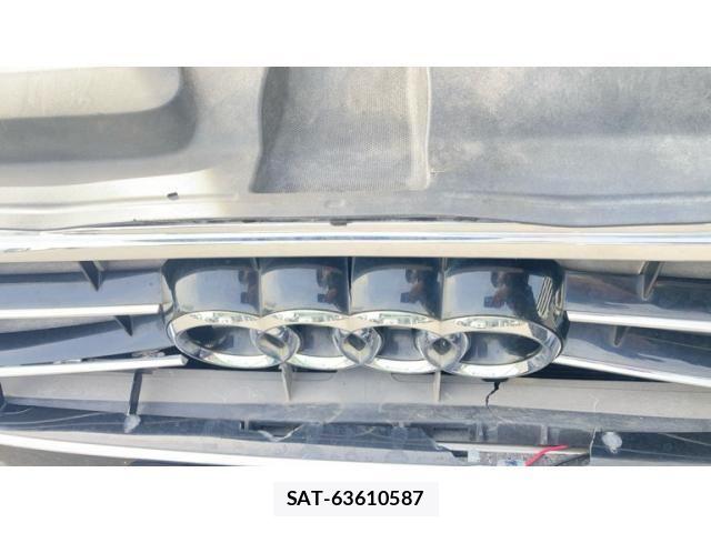 Audi A4 2015-06 7214992-26