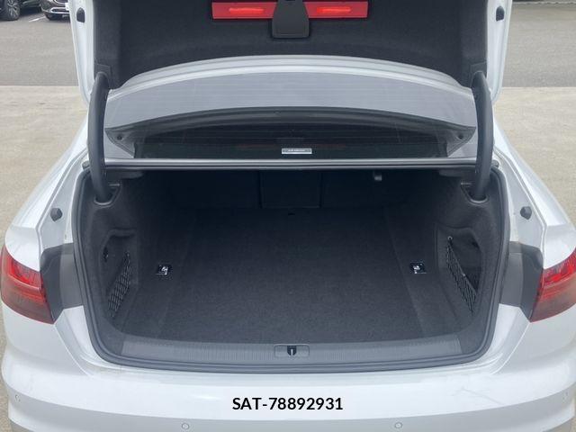 Audi A4 2023-05 7214993-11