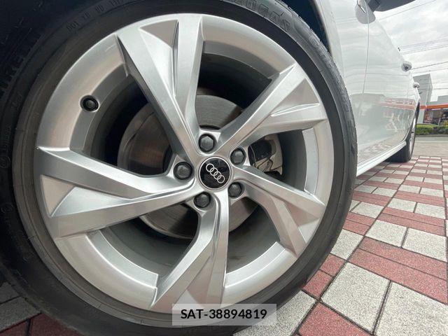 Audi A4 2022-01 7214990-13