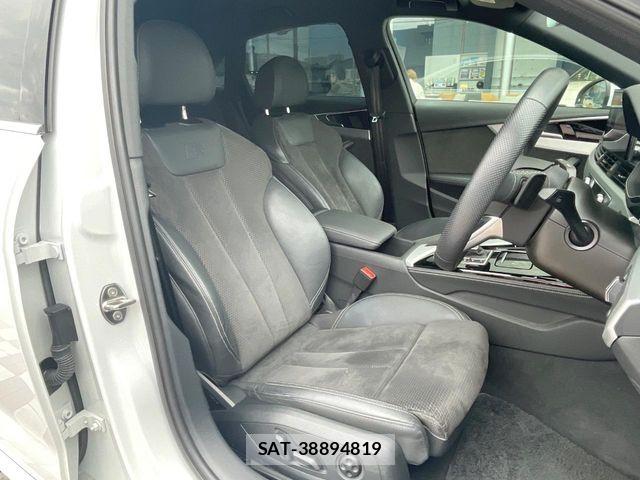 Audi A4 2022-01 7214990-8