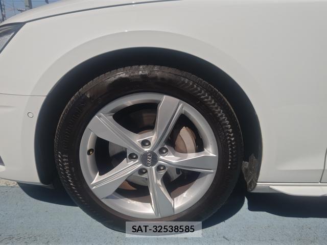 Audi A4 2021-06 7249825-12