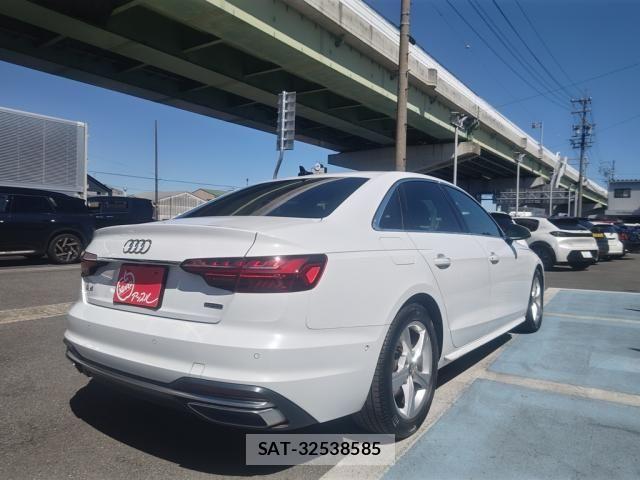 Audi A4 2021-06 7249825-2