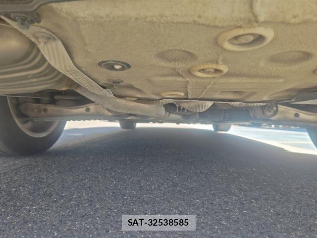 Audi A4 2021-06 7249825-7