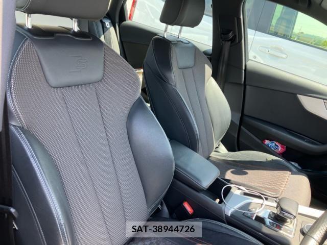 Audi A4 2017-08 7325726-13
