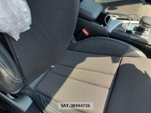Audi A4 2017-08 7325726-14