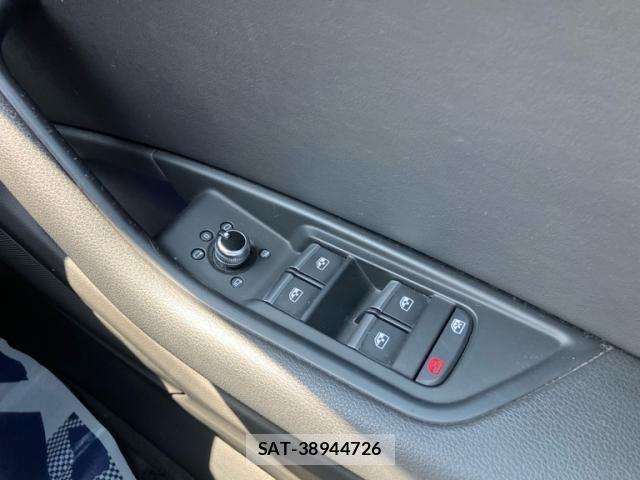 Audi A4 2017-08 7325726-18