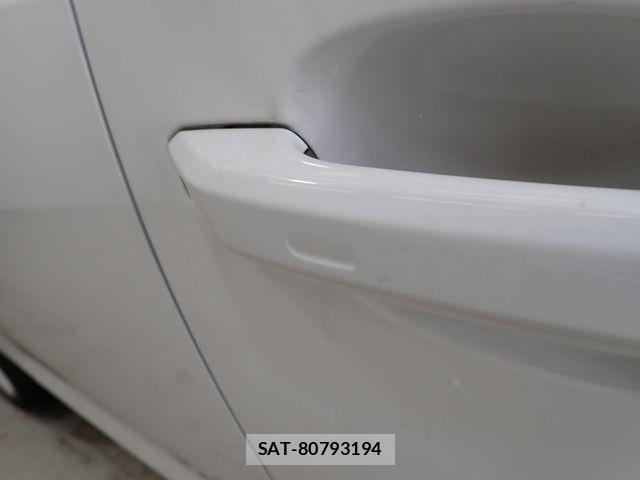 Audi A4 2020-07 7356858-10