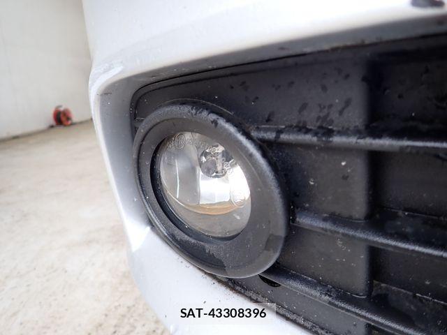 Audi A4 2011-08 7356856-11