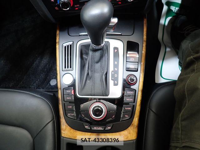 Audi A4 2011-08 7356856-16