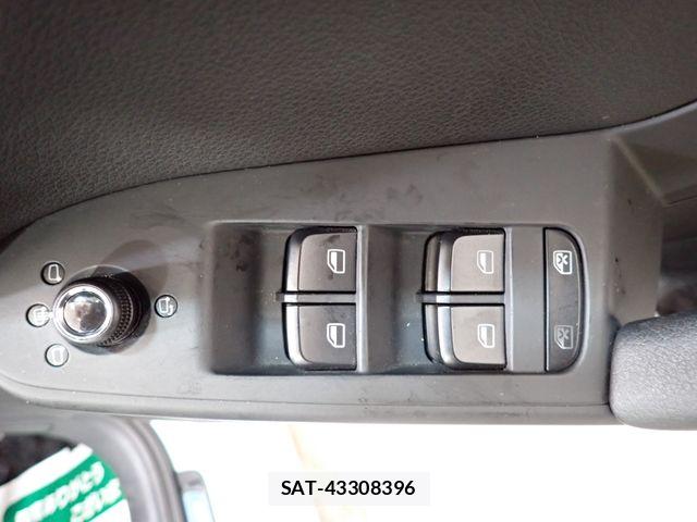 Audi A4 2011-08 7356856-18