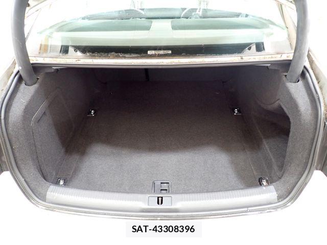 Audi A4 2011-08 7356856-22