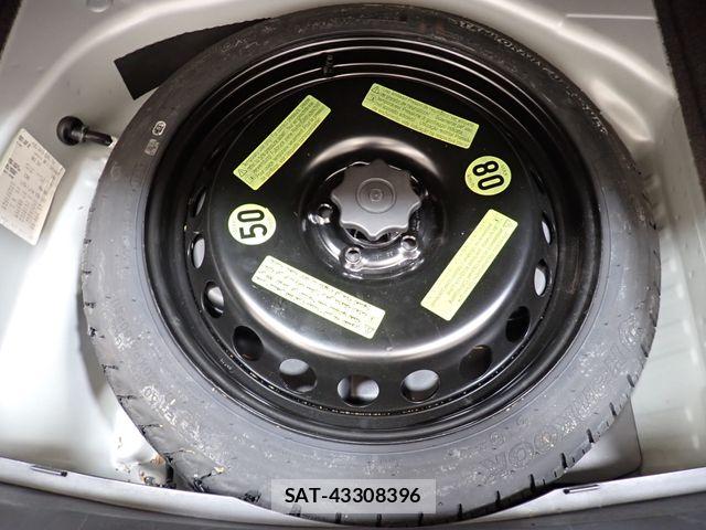 Audi A4 2011-08 7356856-23