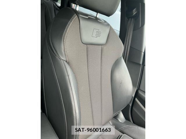 Audi A4 2017-01 7390910-17