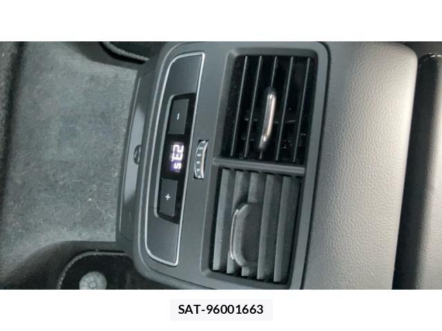 Audi A4 2017-01 7390910-23