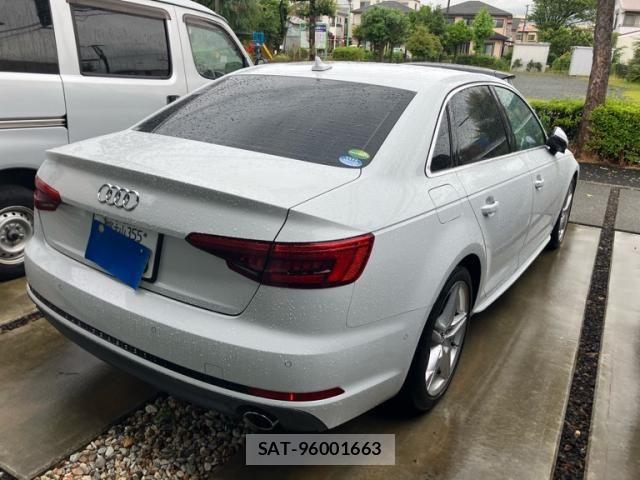 Audi A4 2017-01 7390910-3