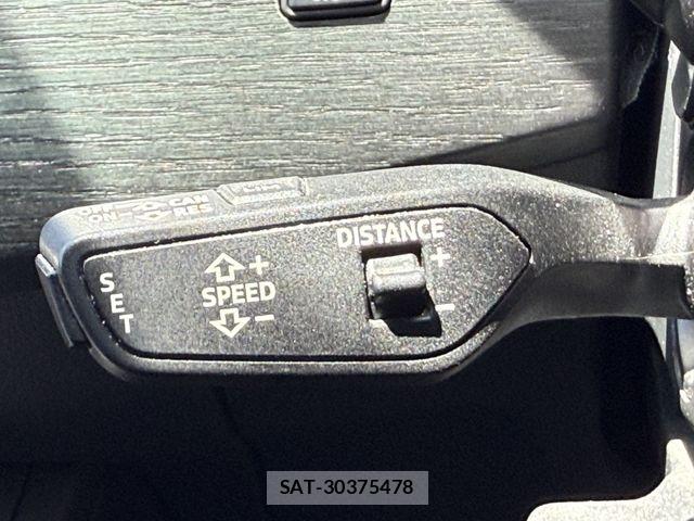 Audi A4 2018-03 7391392-21