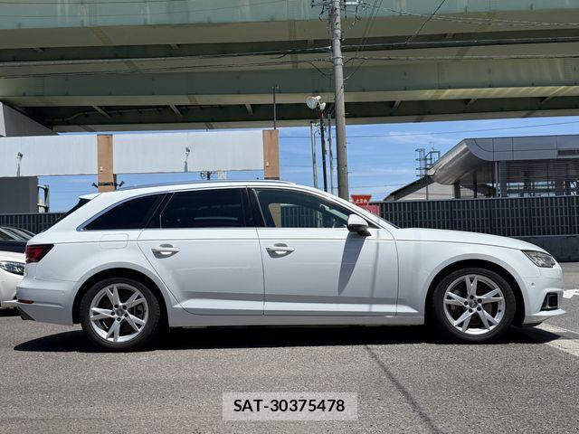 Audi A4 2018-03 7391392-7