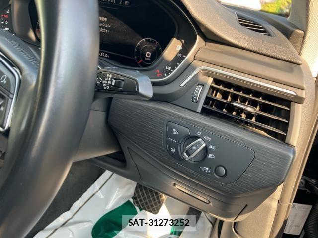 Audi A4 2019-09 7452982-15