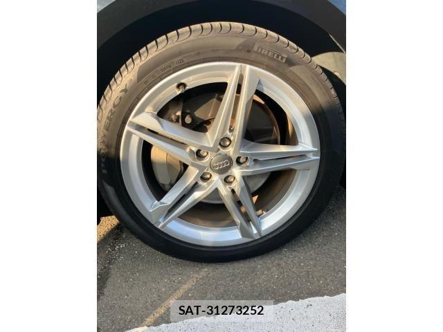 Audi A4 2019-09 7452982-22