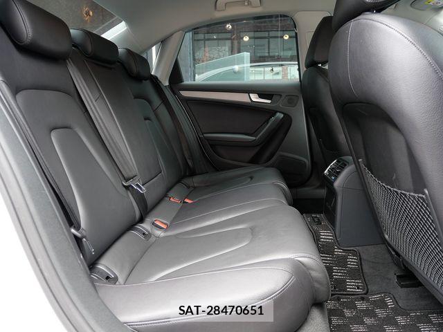 Audi A4 2013-06 7452980-11