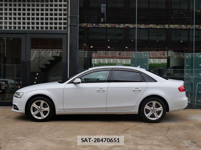 Audi A4 2013-06 7452980-14