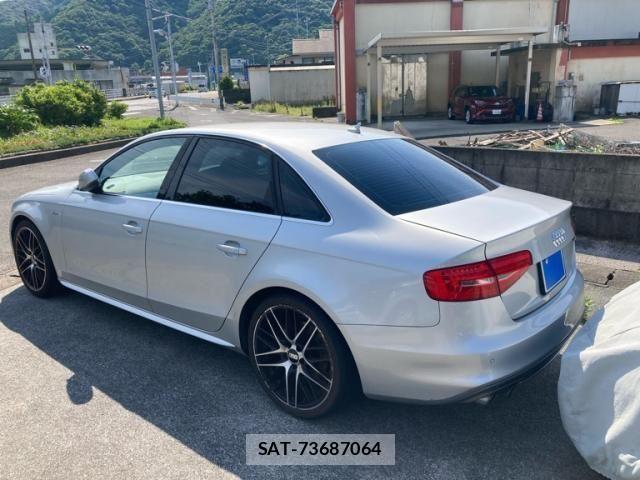 Audi A4 2013-02 7499588-7