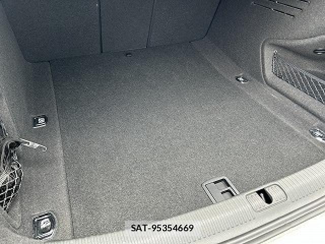 Audi A4 2022-11 7508127-15