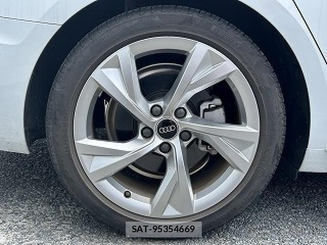 Audi A4 2022-11 7508127-23