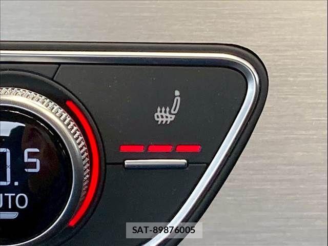 Audi A4 2020-01 7499584-9