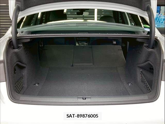 Audi A4 2020-01 7499584-17