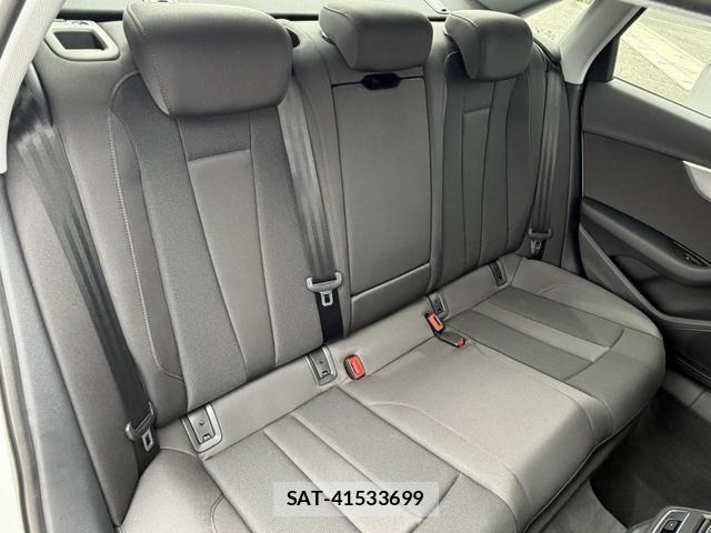 Audi A4 2024-12 7720899-4