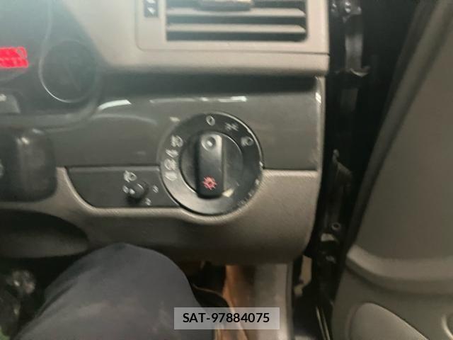 Audi A4 2001-06 7720898-10