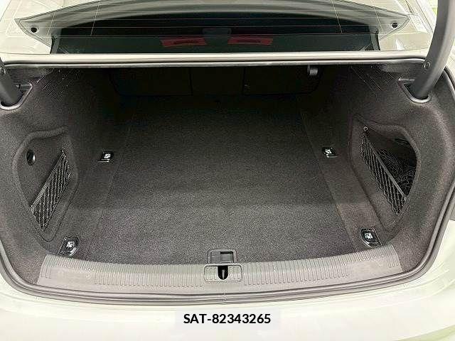Audi A4 2021-01 7782684-10
