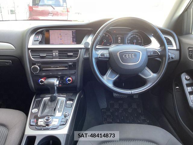 Audi A4 2012-04 7782682-1