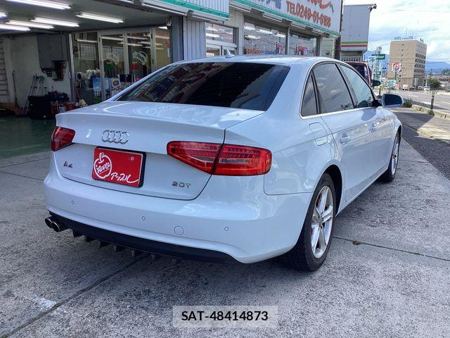 Audi A4 2012-04 7782682-2