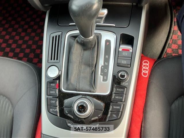 Audi A4 2011-02 7902255-9