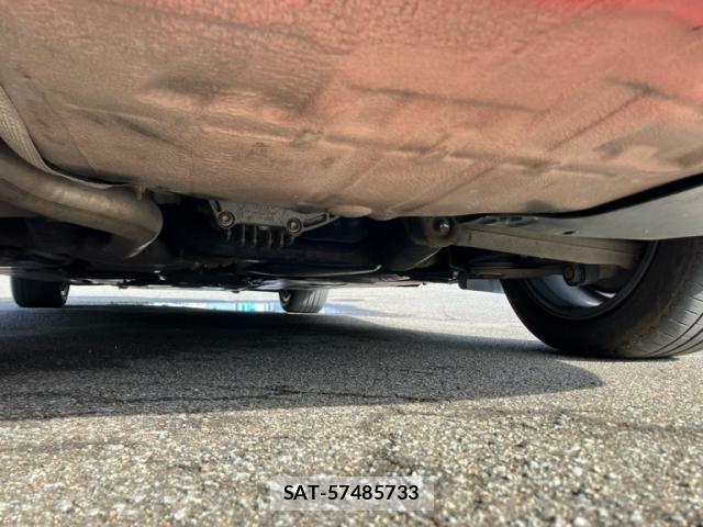 Audi A4 2011-02 7902255-16
