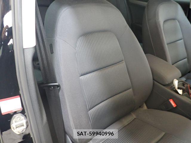 Audi A4 2011-08 7960550-24