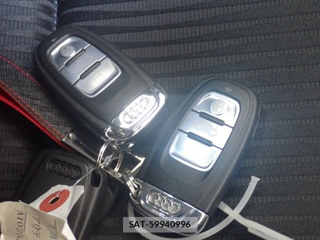 Audi A4 2011-08 7960550-29
