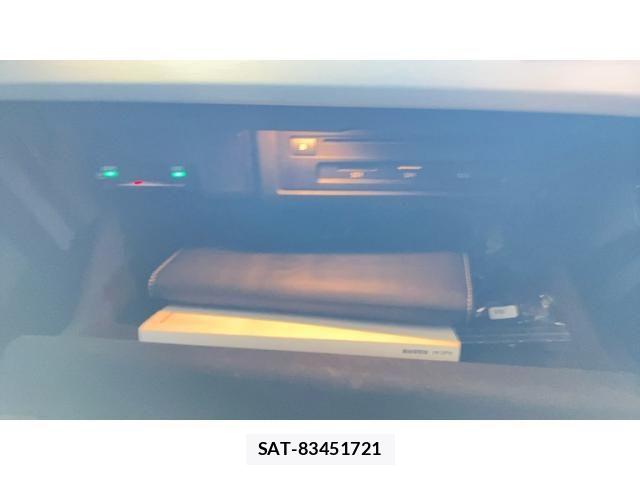 Audi A4 2016-10 7960553-27
