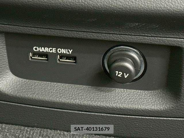 Audi A4 2024-02 7960551-4