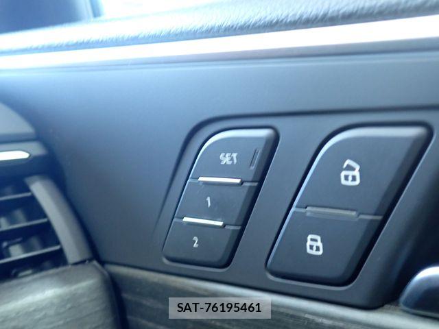 Audi A4 2019-12 7978543-21