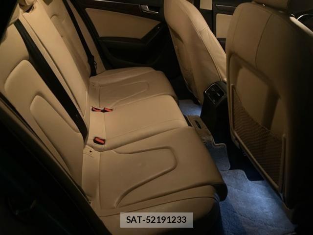 Audi A4 2013-02 7978544-9