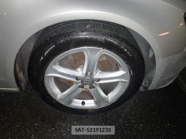 Audi A4 2013-02 7978544-6
