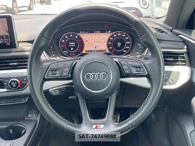 Audi A4 2018-09 8034454-10