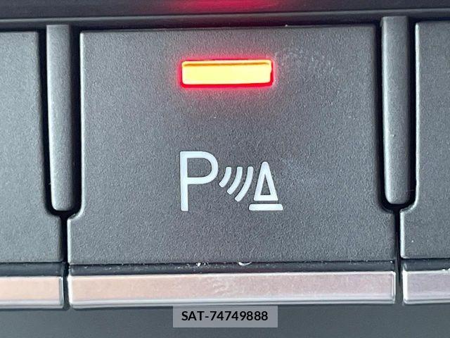 Audi A4 2018-09 8034454-6