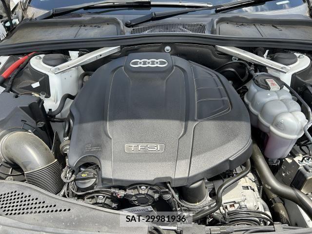 Audi A4 2022-03 8128975-16