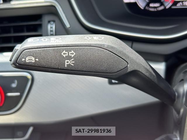 Audi A4 2022-03 8128975-26