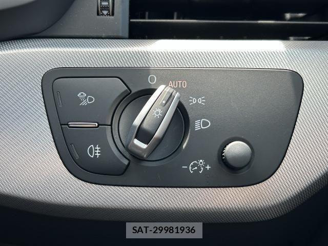 Audi A4 2022-03 8128975-27