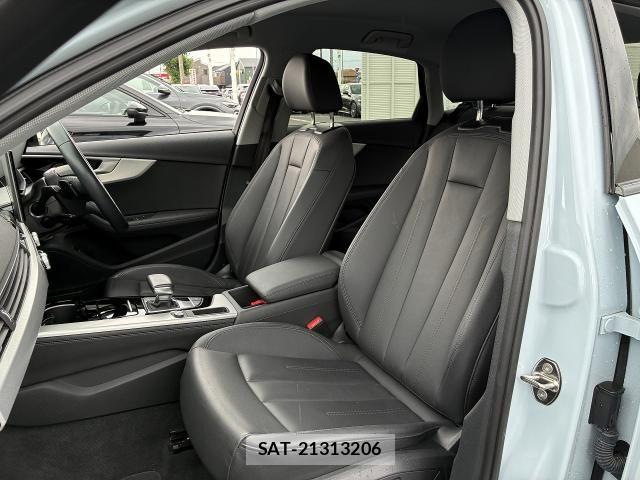 Audi A4 2022-06 8128974-13